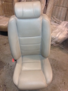LH Front LH seat Trimcode AGD